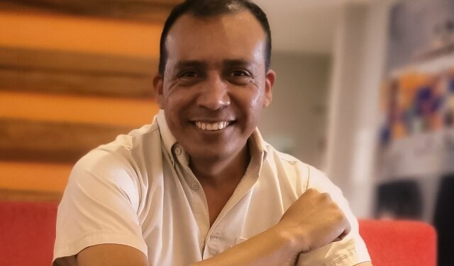 Enfoque Sociopolítico/ Corrupción y abuso institucional frenan el desarrollo democrático