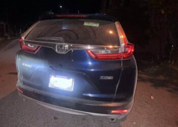 Aseguran vehículo con armamento en colonia de Ciudad Victoria