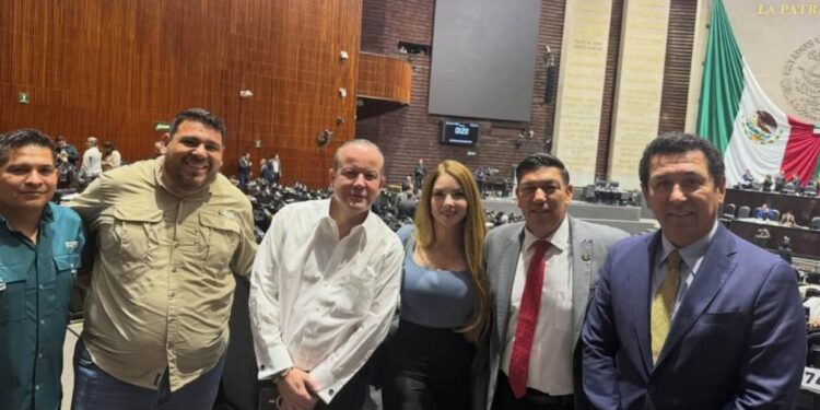 Cendy Robles fortalece diálogo con diputados tamaulipecos en el Congreso de la Unión