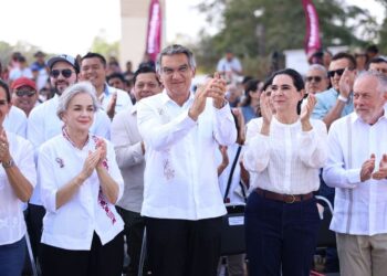 Américo y María de Villarreal reconocen la historia y el trabajo de las despicadoras de Tamaulipas
