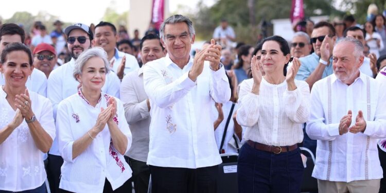 Américo y María de Villarreal reconocen la historia y el trabajo de las despicadoras de Tamaulipas