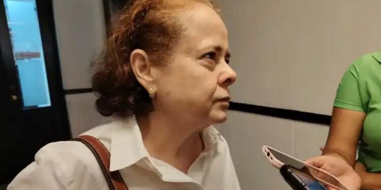 Vigila Administración que proveedores no sean funcionarios y estén establecidos