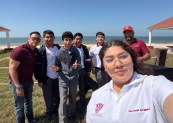 Contribuyen jóvenes al cuidado del medio ambiente con limpieza de playas en Tamaulipas: INJUVE