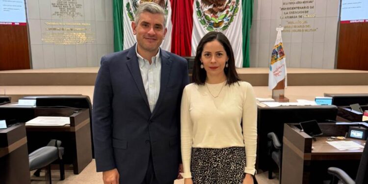 Juan Carlos Zertuche y Mayra Benavides proponen que corregir actas sea gratis en Tamaulipas