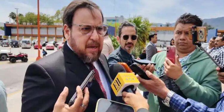 Hasta los profes se quejan de falta de medicinas en el ISSSTE