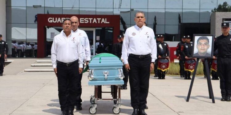 Despide SSPT con honores fúnebres a policía caído en cumplimiento de su deber
