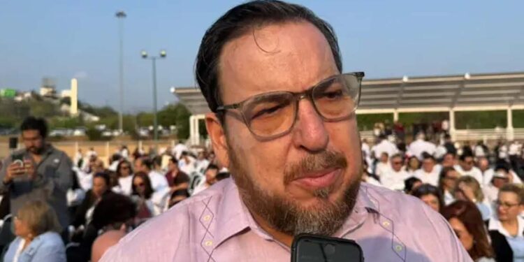 Asegura SET que interinos cubren déficit de profesores