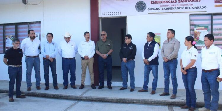 Inauguran Centro de Emergencias Sanitarias contra gusano barrenador