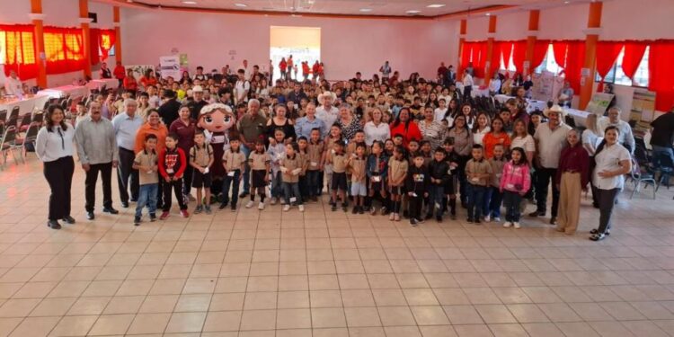 Acercan educación forestal a estudiantes de Padilla con taller interactivo
