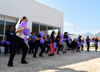 Participan trabajadoras de la SSPT en activación física conmemorativa del Día Internacional de la Mujer