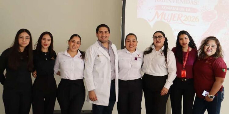 Conmemora SSPT con jornada de salud mes de la mujer