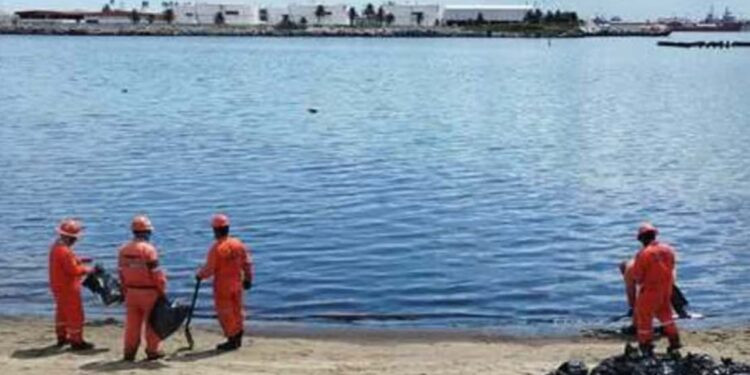 En alerta SEDUMA ante llegada de hidrocarburos a playas tamaulipecas