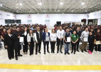 Reconoce UTTN a empresas comprometidas con la inclusión laboral