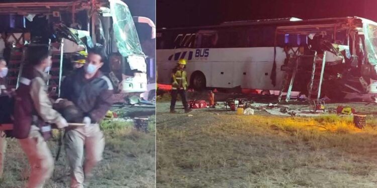 Choque de autobús deja 2 muertos y 8 heridos en la Zaragoza–Monterrey