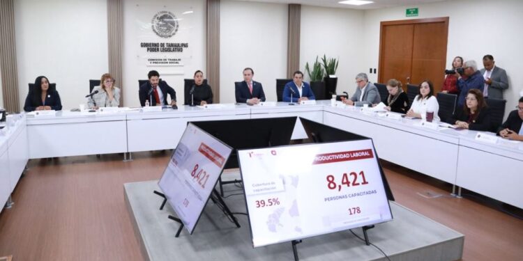 Reportan resultados positivos en política laboral durante comparecencia en el Congreso