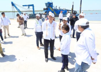 Constatan Américo y titular de la Sedatu obras de urbanización en el Puerto del Norte en Matamoros