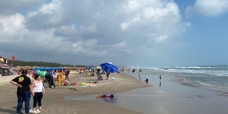 Mantiene Tamaulipas vigilancia activa en playas