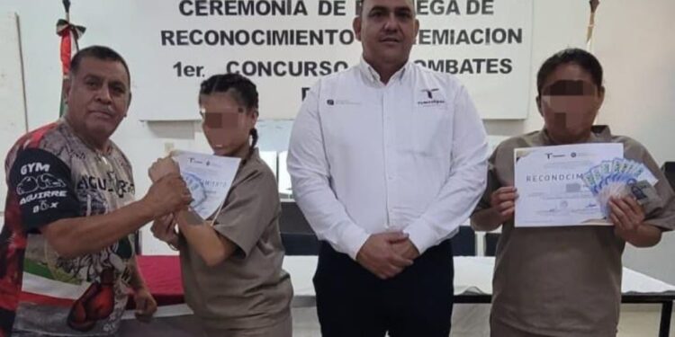 Entregan a PPLs de CEDES Reynosa constancias y premio nacional en box penitenciario
