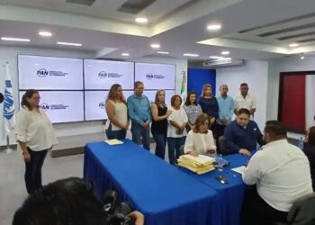 Al filo de la navaja registra Omeheira López su candidatura por la dirigencia del PAN
