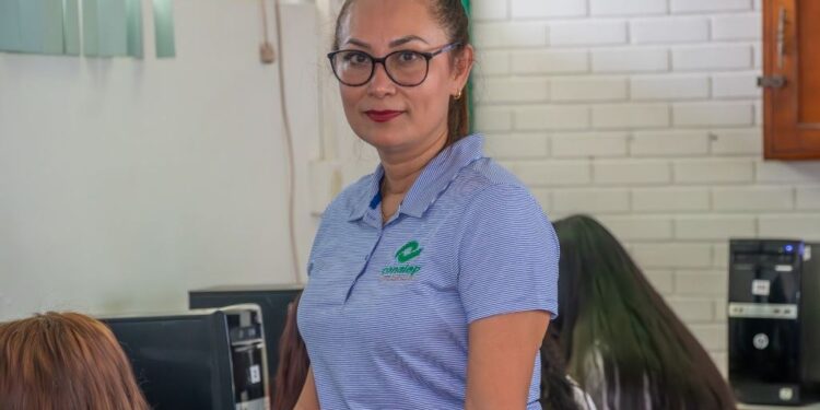 Proyecta docente del CONALEP Tamaulipas innovación educativa con IA a nivel internacional