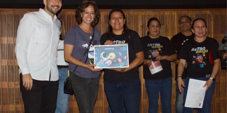 Fomentan la ciencia y la convivencia familiar con “Campamento Galáctico” en el Planetario