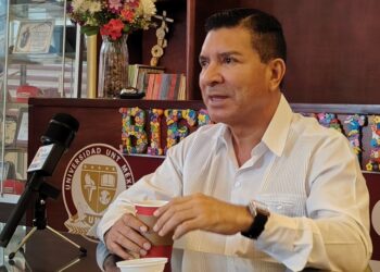 Chavira exige menos cargas fiscales para salvar empresas