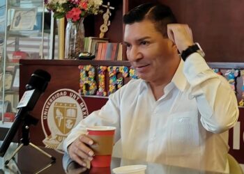 Chavira exige frenar nepotismo y reelección inmediata