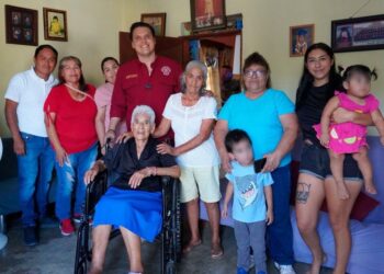 Recorre HP colonias, atendiendo en territorio a los reynosenses