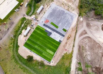 Avanza construcción y remodelación de canchas de futbol en Ciudad Victoria