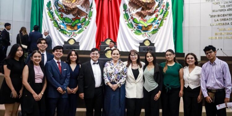 Abre sus puertas Congreso a jóvenes para ejercicio parlamentario en Tamaulipas: INJUVE