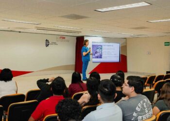 Refuerza Tec Mante formación integral mediante ciclo de conferencias