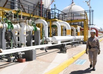 Pemex fortalece su posición financiera y operativa