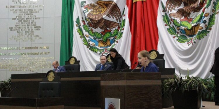 Plantea Diputada reconocer avances en materia de legalidad notarial