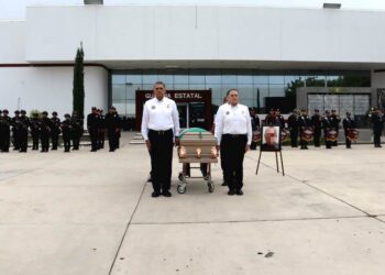Con honores y reconocimiento a sus trayectorias, la SSPT despide a policías estatales caídos en cumplimiento del deber