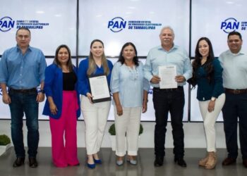 Respaldan mas de 3 mil militantes registro de Gloria Garza y César Verástegui