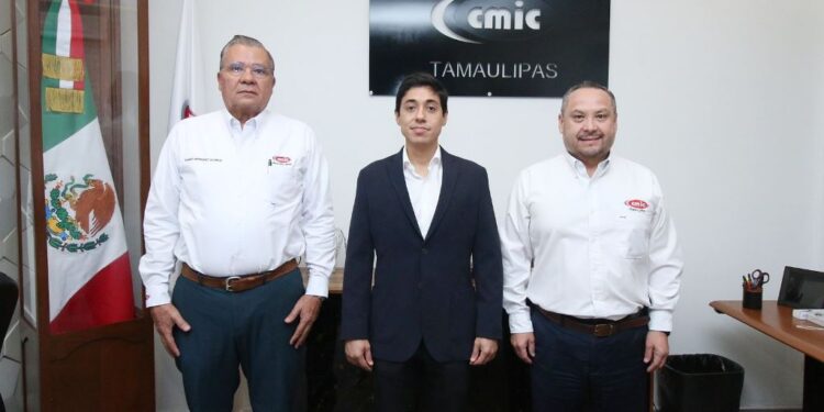 Refrendan Gobierno y CMIC compromiso con movilidad ordenada y desarrollo urbano