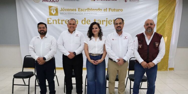 Refuerzan apoyo a estudiantes tamaulipecos con becas “Jóvenes Escribiendo el Futuro”