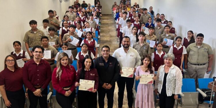Logran estudiantes de la zona ribereña certificación internacional de inglés