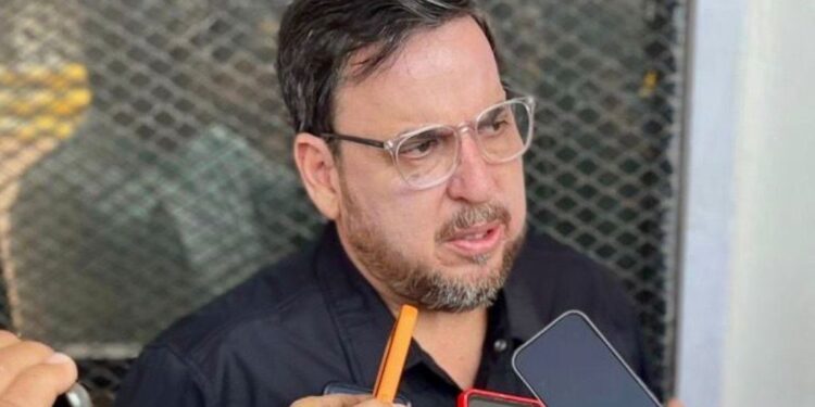 Repondrá SET 43 mdp en mobiliario escolar dañado por las lluvias