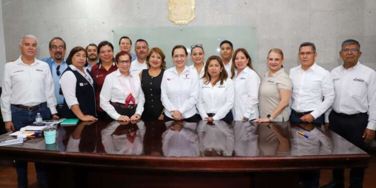 Impulsa Secretaría de Salud acuerdos para fortalecer atención médica y bienestar laboral