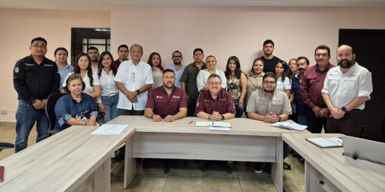 Reciben empresas de Tula distintivos “Punto Limpio”