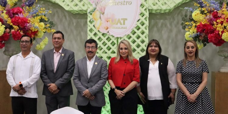 Reconoce Dámaso Anaya labor docente como pilar en la transformación de la UAT