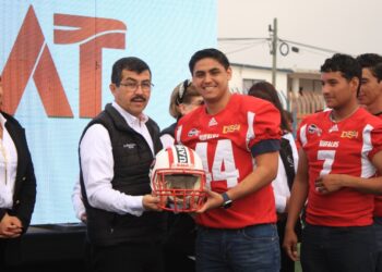 Reafirma rector de la UAT compromiso con la comunidad estudiantil
