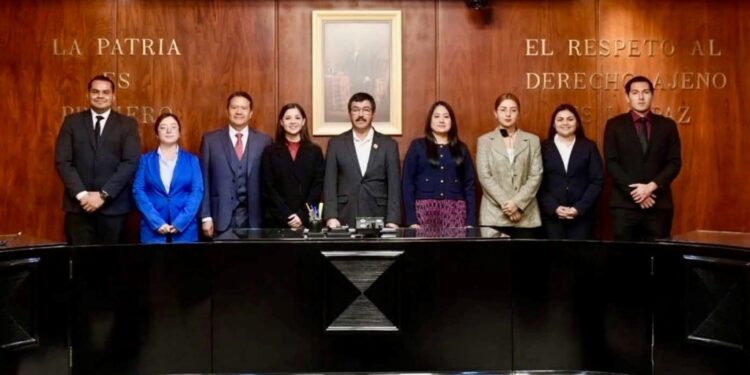 Egresados de la UAT se integran al Órgano de Administración Judicial de la Federación