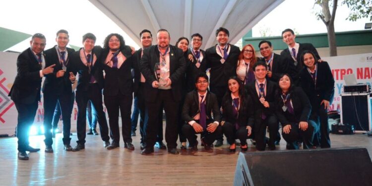 Obtiene plata la rondalla de la UPV en encuentro nacional cultural y deportivo