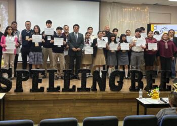 Fortalece UTNL el dominio del inglés entre estudiantes de preparatorias con certamen de Spelling Bee