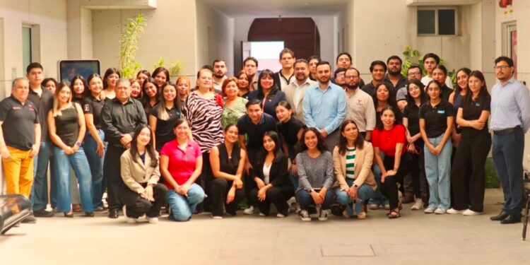 Impulsa CEAV formación académica de futuros profesionales del derecho