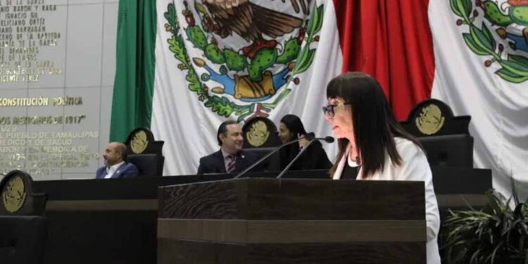 Inmortalizan legado de docentes normalistas
