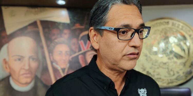 Reglamento orgánico dará orden y estructura al Ayuntamiento de Madero: Erasmo González