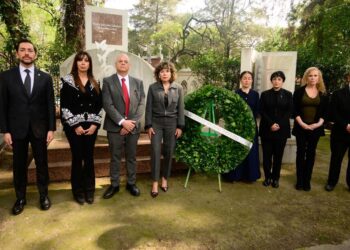 Brinda Gobierno de Tamaulipas homenaje a Amalia González Caballero en la CDMX